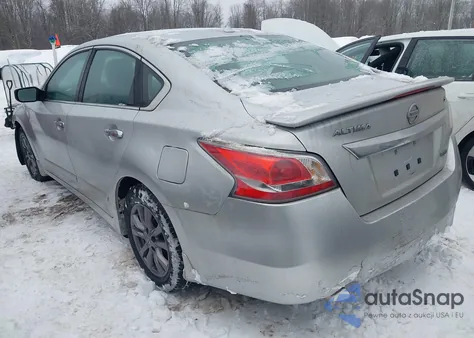 2015 Nissan Altima 2.5 S из США, поврежденный, VIN 1N4AL3AP9FC597350